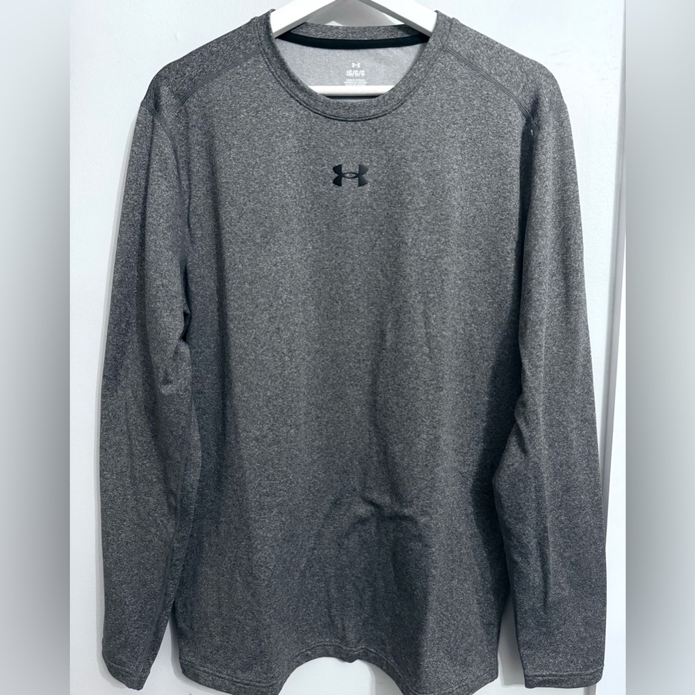 Under Armour LG Men's Gray crewneck Long Sleeve Shirt